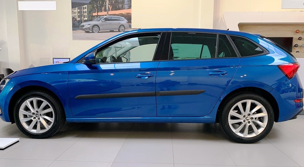 RIDER Lišty dveří Škoda Scala Hatchback r.v. 2019