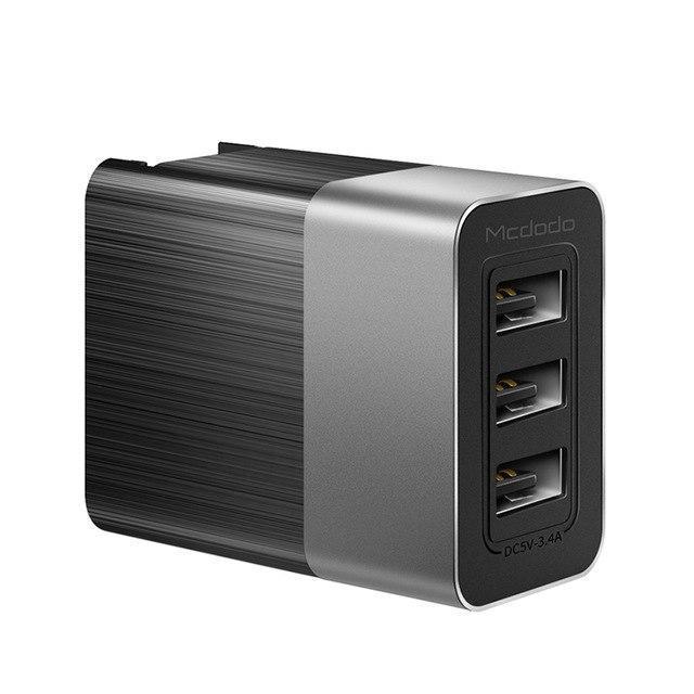Nabíječka Mcdodo Cube serie 220V, EU / US / UK zásuvka, 3x USB, 3.4A, bez kabelu, černá