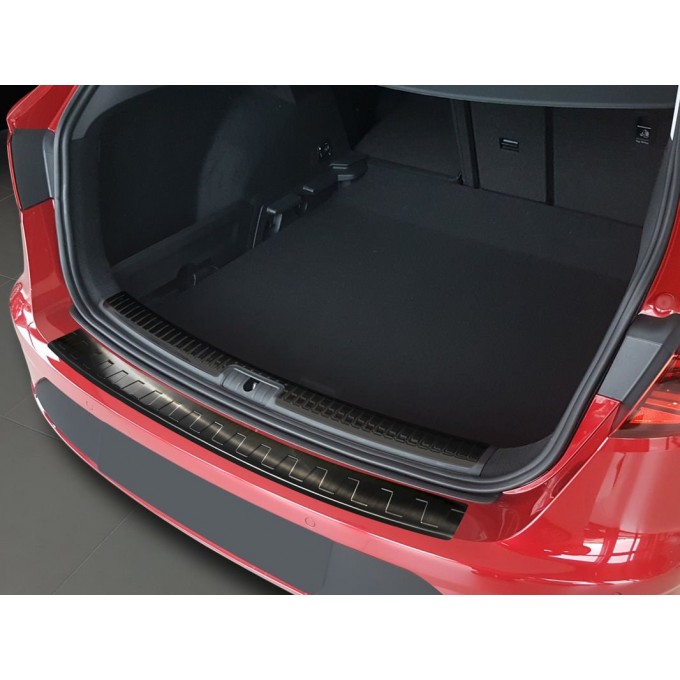 AVISA Ochranná lišta hrany kufru - Seat Leon III ST r.v. 2013černá